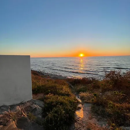 Mes'e Lampadas شقة كاستيلساردو